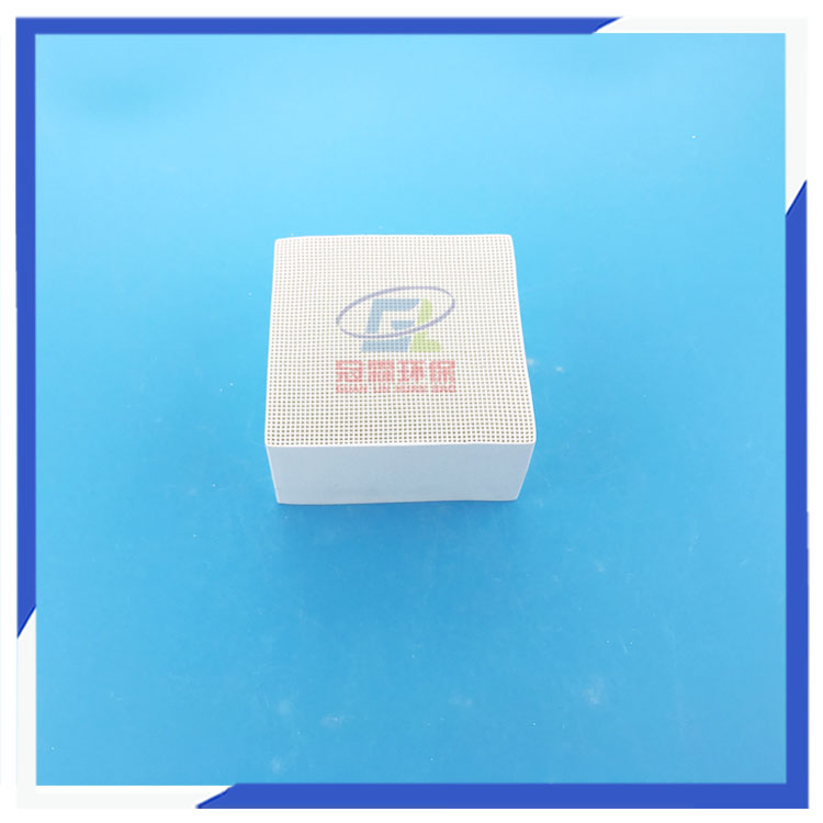 純然堇青石蜂窩載體100x100x50mm