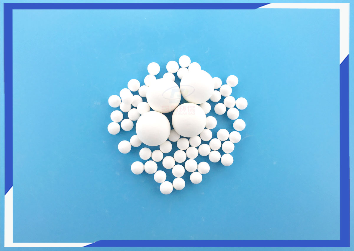 氧化鋁球，工業(yè)用高鋁瓷球